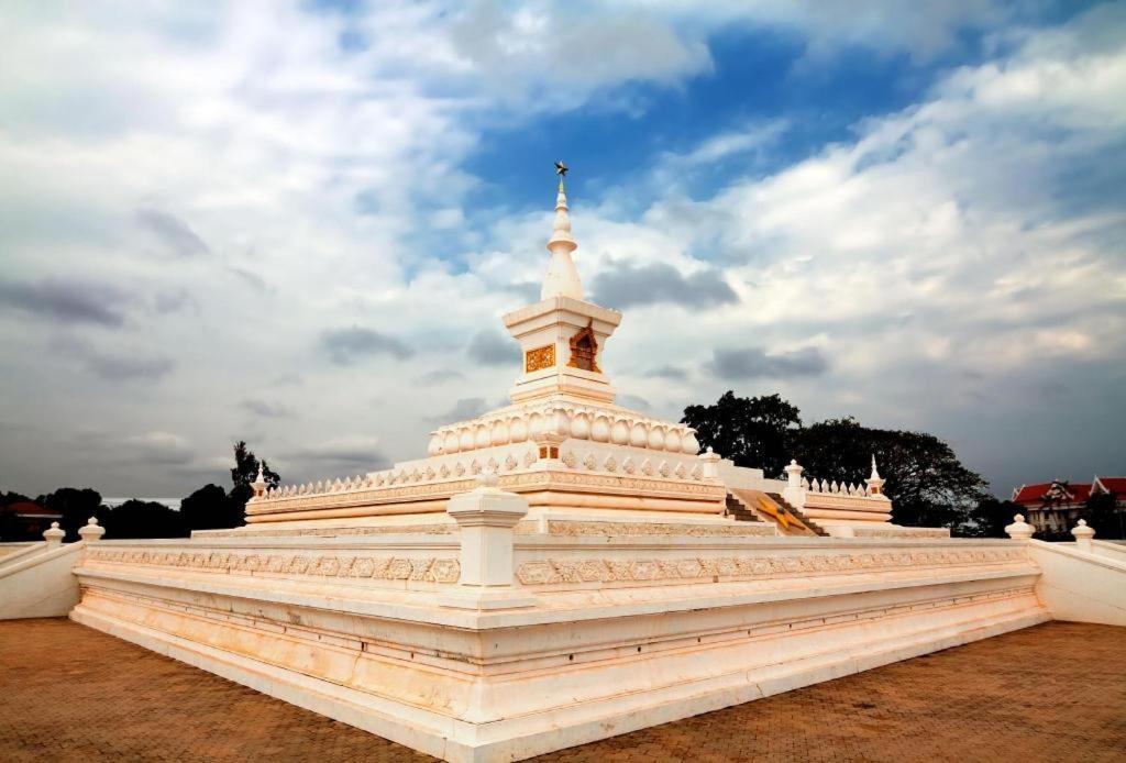 Phonethip Plaza Hotel Vientiane Exterior foto